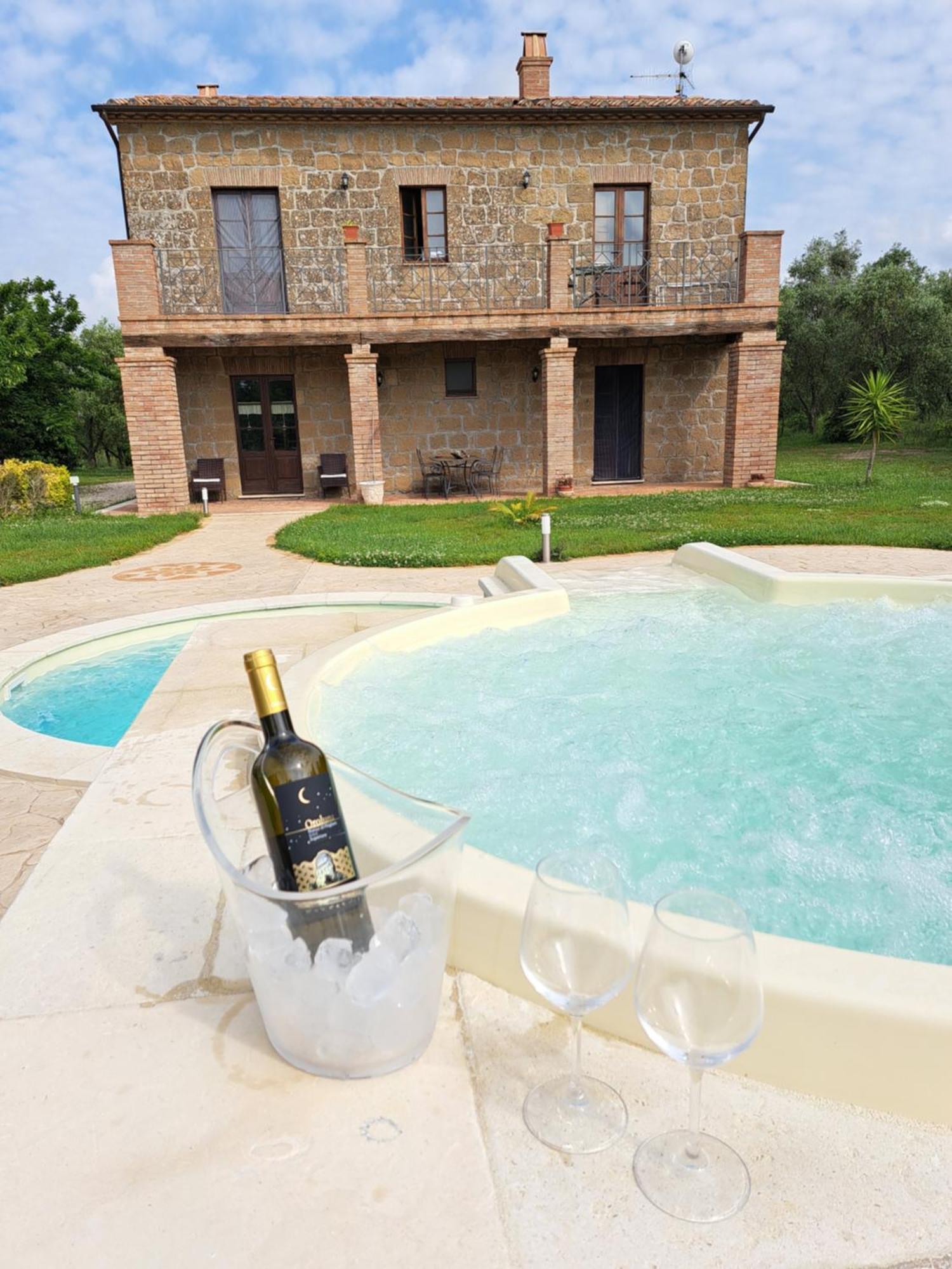 Agriturismo Tenuta Roccaccia Pitigliano Zewnętrze zdjęcie